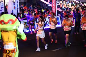BIB: 26985, 311, 20289, 29588, 284
                            <button type="button" onclick="openModal(23229130)" class="btn btn-primary btn-sm float-right btn-popup" data-toggle="modal" data-target=".modal-high-quality">
                        <i class="fas fa-shopping-cart"></i> Add to Cart
                    </button>
                                            <button type="button" onclick="isThisMe(23229130, true)" class="btn btn-success btn-sm float-right btn-popup btn-isme hidden" data-toggle="tooltip" data-placement="bottom" title="นี่คือรูปของคุณใช่ไหม คลิกที่นี่เพื่อเอาเข้าอัลบั้ม">
                        <i class="fas fa-plus"></i> Add to album
                    </button>
                    <button type="button" onclick="isThisMe(23229130, false)" class="btn btn-warning btn-sm float-right btn-popup btn-isnotme hidden">
                        <i class="fas fa-ban"></i> Remove from album
                    </button>